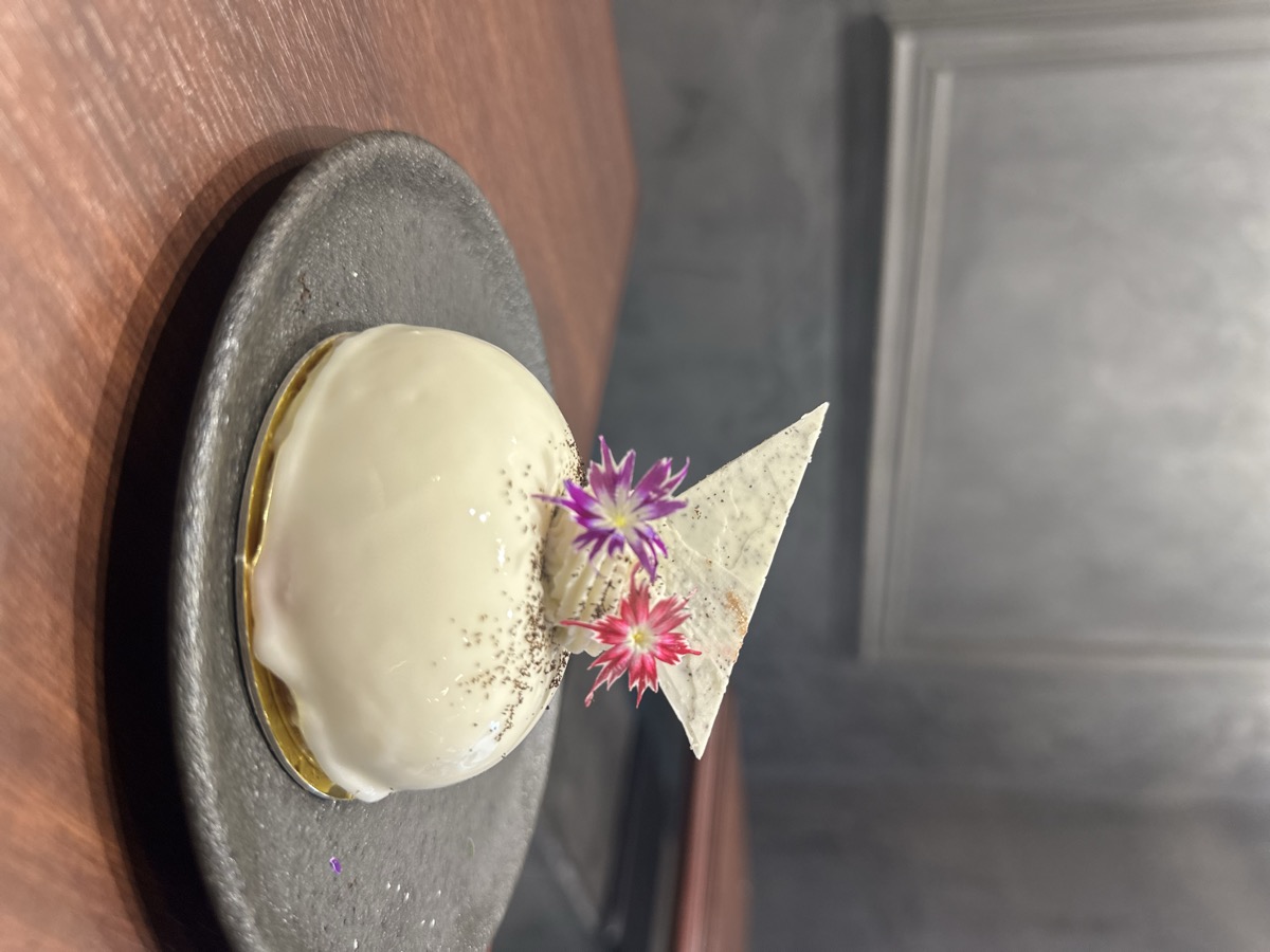 アールグレイとラズベリー香るムースケーキ